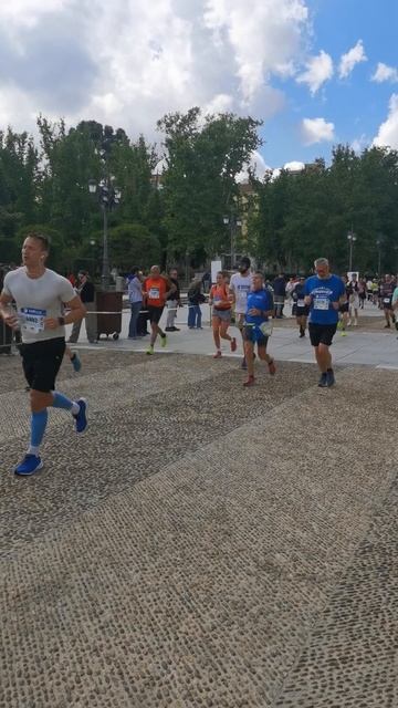 #Rocknroll #madrid #marathon #spain #ultimabala #butterflyvalve #valve смотреть онлайн