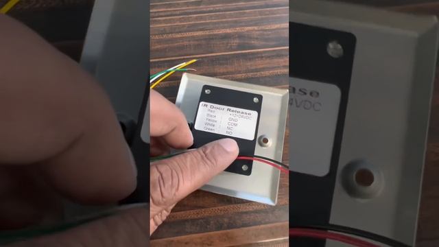 No Touch Exit button switch wiring connection (Sintech) смотреть онлайн