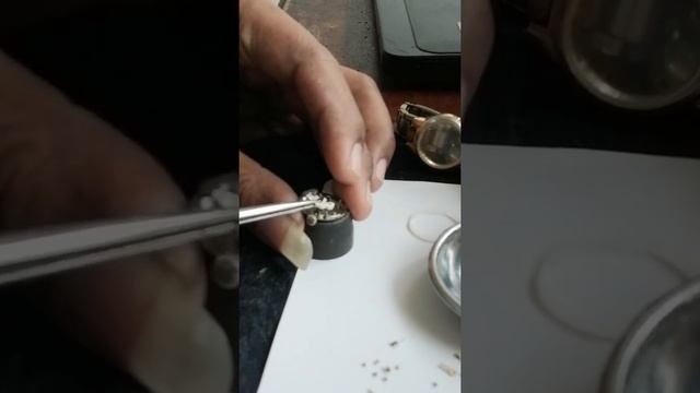 part1:how to dismantle a seiko5 lady watch and change the damage part смотреть онлайн