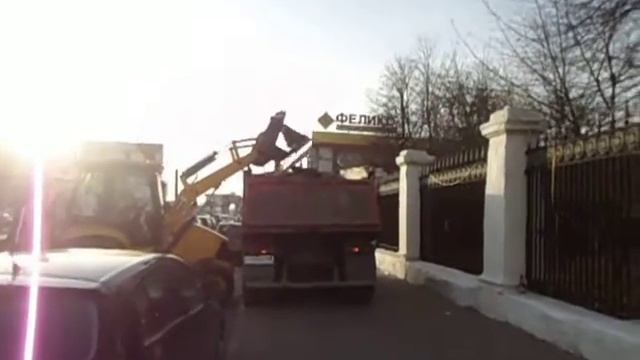 Александр Фоломкин и самосвал. смотреть онлайн