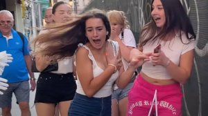 напугал до поросячьего визга