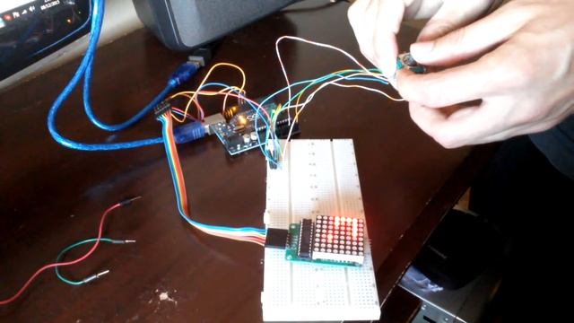 Snake em Arduino e Matriz de LED 8x8 смотреть онлайн
