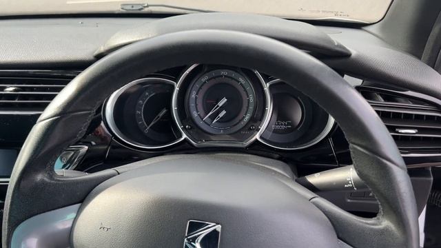CITROEN DS3 - EY15VCZ смотреть онлайн