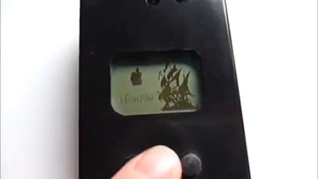 Badge Communiquant Par Infra Rouge LCD Nokia 5110 PIC16F688 смотреть онлайн