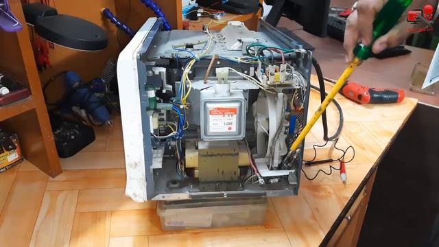 How In these ways we check the microwave in the ON condition...❓😱 смотреть онлайн