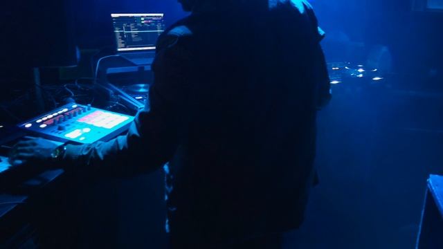 Calvin Harris Giants Dj NK Remix смотреть онлайн