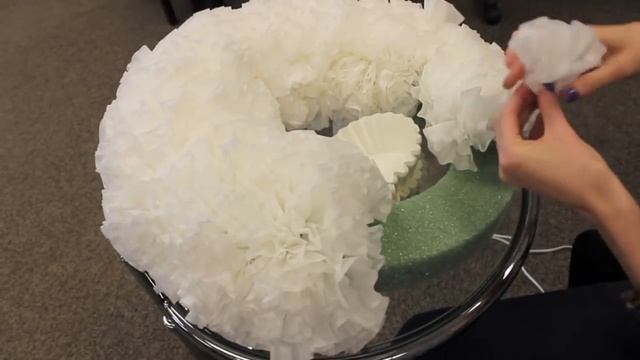 DIY Coffee Filter Wreath смотреть онлайн