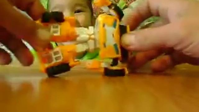 Автомобильный трансформер Мини ТОБОТ смотреть онлайн