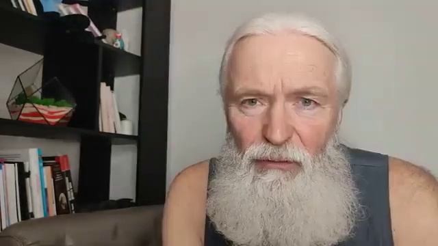Мухомор 🍄преследует меня🤔🤫 смотреть онлайн