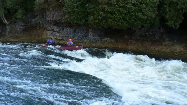Paddling the Elora Chute in an open tandem canoe смотреть онлайн