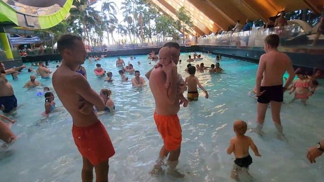 Термы в Бухаресте. Аквапарк. Therme Bucharest. смотреть онлайн