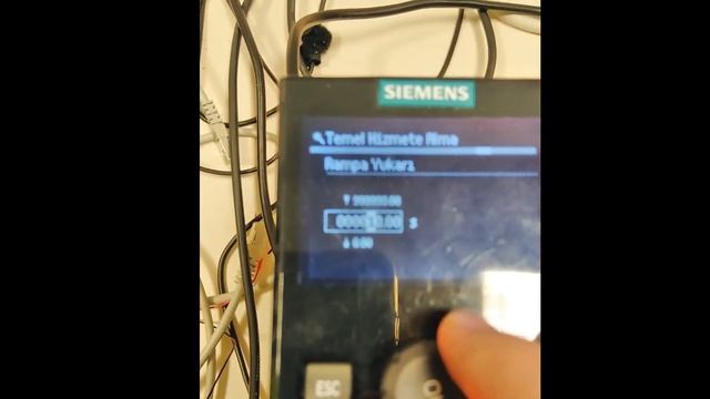 Siemens g120 cu250s-2 Motor Sürücüyü HAND MODE Çalıştırma смотреть онлайн