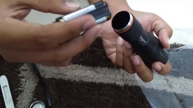Amicivision CREE-XML-T6 LED TORCH unboxing смотреть онлайн
