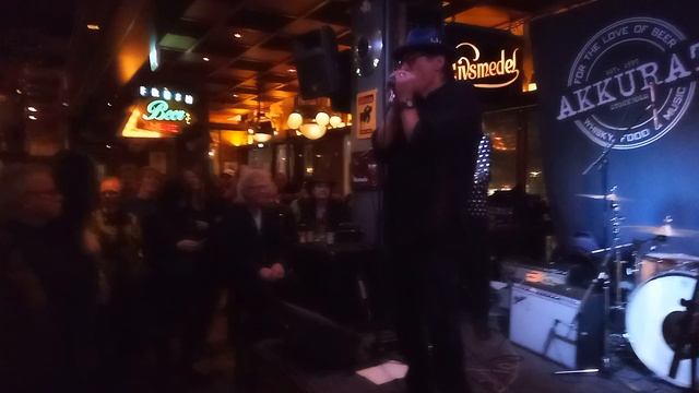 JIMMY Z & THE Z TRIBE "play blues/harmonica/eurythmics, live" Akkurat, Stockholm 28/4-2024 смотреть онлайн