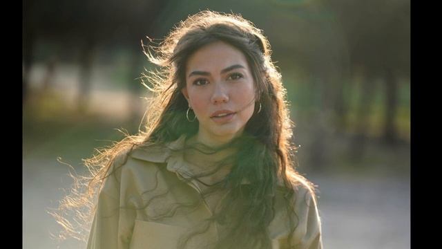 Demet Özdemir bought Can Yaman a gift to redeem herself! смотреть онлайн