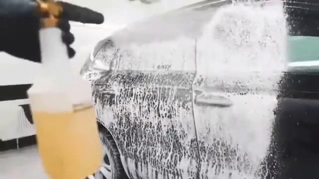 Консервираща вакса за първокласна защита на автомобила - Koch Chemie Protector Wax смотреть онлайн