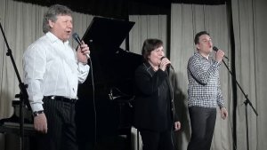 Татьяна Рузавина, Сергей Таюшев и Сергей Таюшев младший. Концерт в Центральном Доме Журналиста.