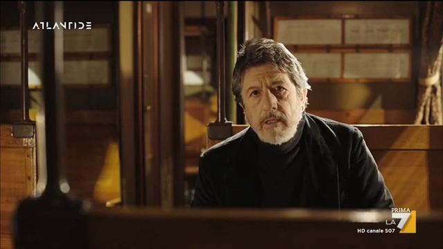 L'uccisione dello zar Nicola II nella ricostruzione di Luciana Castellina смотреть онлайн