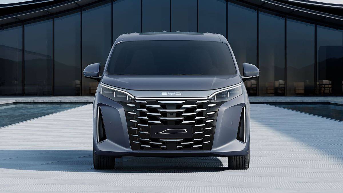 BYD Xia - новый лидер среди минивэнов! смотреть онлайн