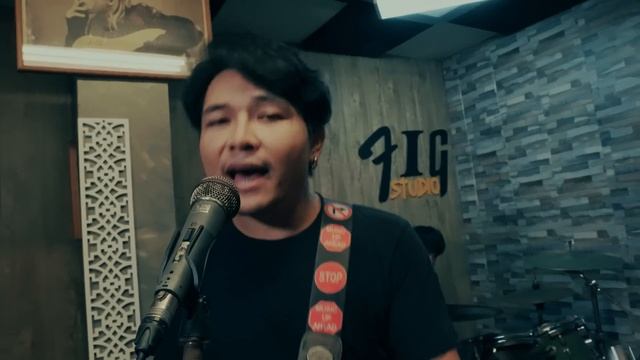 รักแรก - SMART( COVER VERSION ) смотреть онлайн