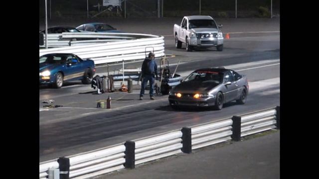 Awsome AWD Burn out then broke Trying to hard in the little auto.wmv смотреть онлайн