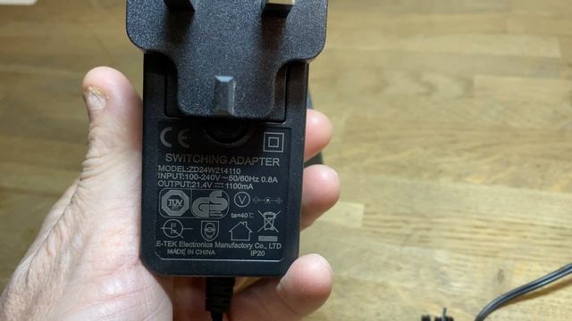 21V Charger for HOOVER Li-ion Rechargeable Battery Pack BATTERY18VLI Velocity Evo Cordless Vaccum смотреть онлайн