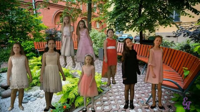 #ПесняОМамеКор2021 #БольшаяПеремена #8мартаКор2021 Песня "Мама". Вокальный кружок "Шарм" смотреть онлайн