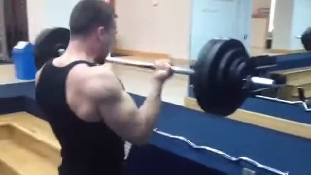 Biceps ne Static Fitness Club смотреть онлайн