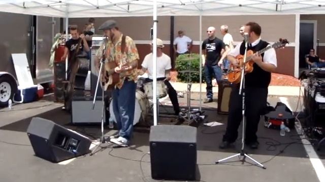 The Rollin' Pins featuring Cole Maxwell & Wyatt Maxwell - "K.C. Loving" смотреть онлайн
