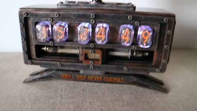 Nixie tube clock Fallout1 смотреть онлайн