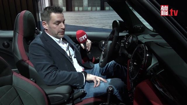 Mini John Cooper Works Cabrio (NYIAS 2016) смотреть онлайн