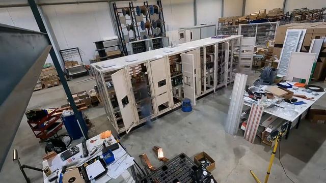 Timelapse Armario Eléctrico de Distribución 6.300 Amperios смотреть онлайн