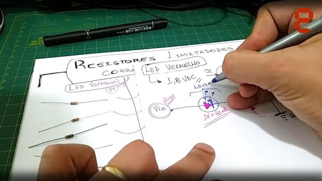 (Video-Aula 02) QUAL RESISTOR UTILIZAR PARA LIMITAR A CORRENTE ELÉTRICA EM UM LED? смотреть онлайн
