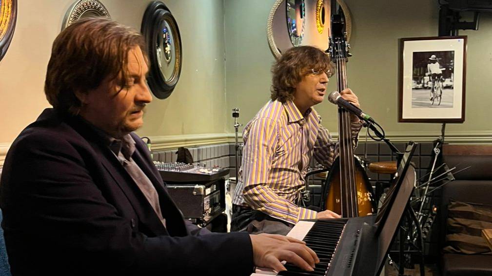 Alex And Serge