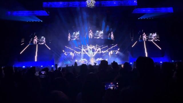 QUEEN+ADAM LAMBERT THE RHAPSODY TOUR TOKYODOME 20240213 Another One Bites the Dust смотреть онлайн