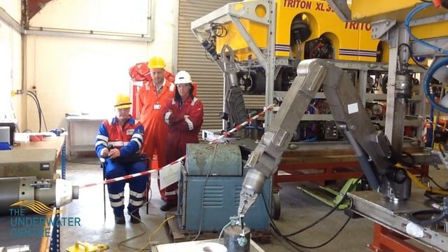Work Class ROV TXL Simulator and Schilling T3 Manipulator Training смотреть онлайн