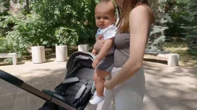 Прогулочная коляска Carrello Ultra видео обзор смотреть онлайн