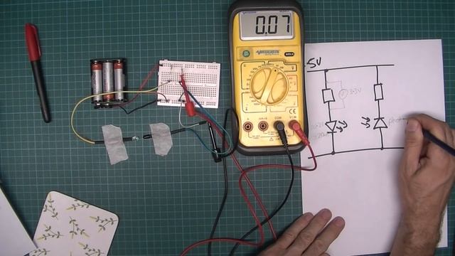 How to use infrared (IR) emitter-detector pairs (photodiode) in GCSE Electronics projects смотреть онлайн