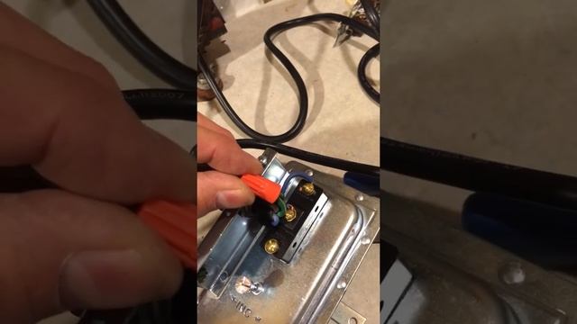 Install and wire AFS262 airflow switch for Atmosair ionization unit смотреть онлайн