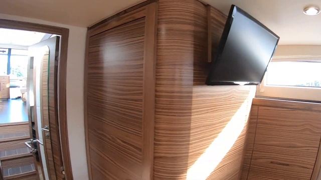 £700K Yacht Tour : Greenline 48 Fly