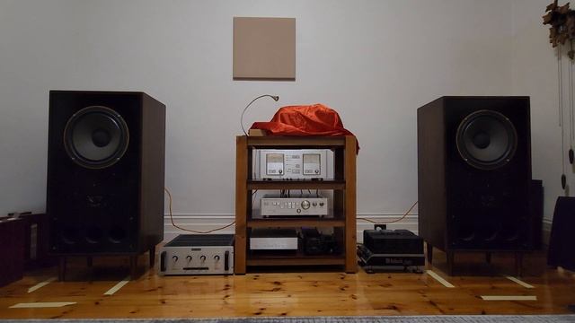 Luxman M05, Luxman C05 & Tannoy HPD385