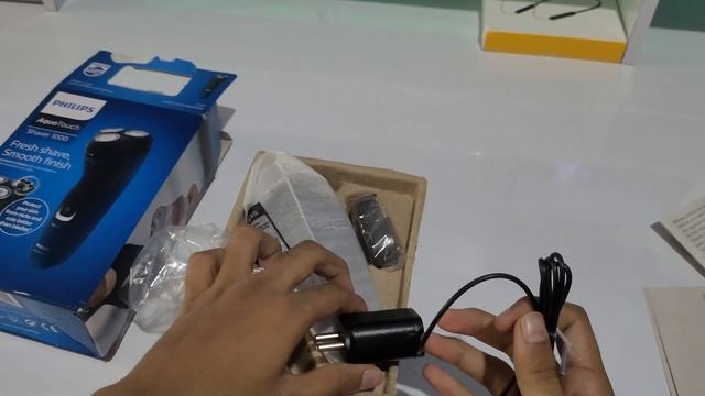 Philips Aqua Touch Wet & Dry Saver 1000 (blue color) смотреть онлайн