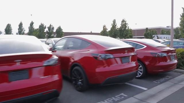 THE SEXIEST PARKING LOT | Tesla Model S E X Y