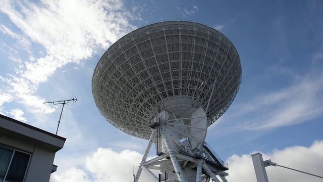 JAXA USC 34m Parabolic Antenna in motion (2014-11-09) смотреть онлайн
