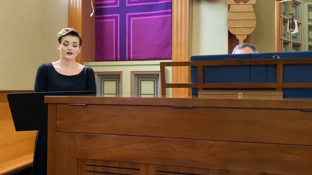 "Amazing Grace," New Britain (Catholic Hymn, Organ and Vocals) смотреть онлайн