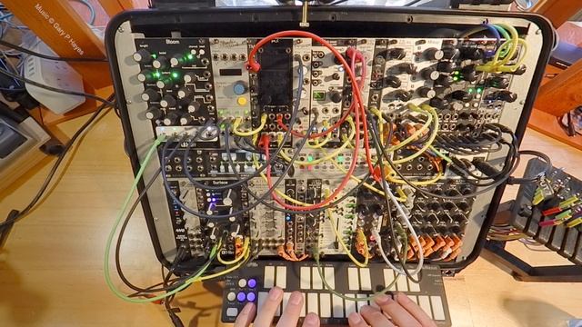 ambient FRIENDLY ABYSS II - a #modular improvisation #bloom #surface #eurorack смотреть онлайн