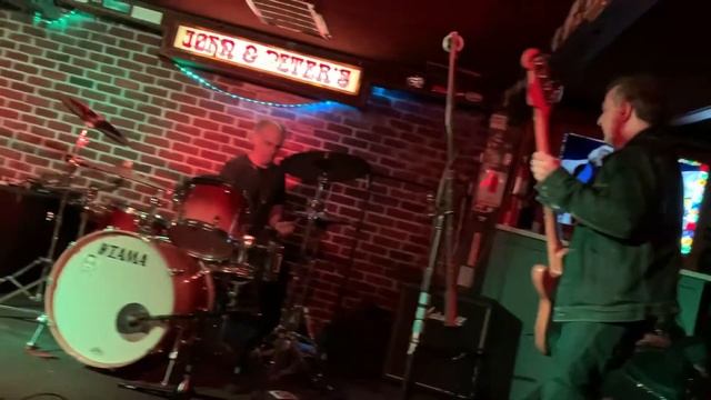 DD’s Crescent Moon - Lord of Illusion - 2/29/2020 - John & Peter’s - New Hope, PA смотреть онлайн