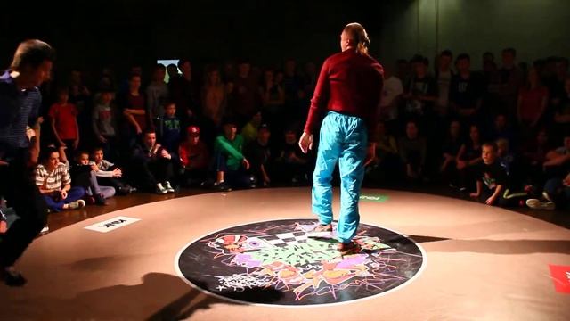 Powermove 1/4. Kovsh VS Prince Ildi. Gorky Battle VII. 2014 смотреть онлайн
