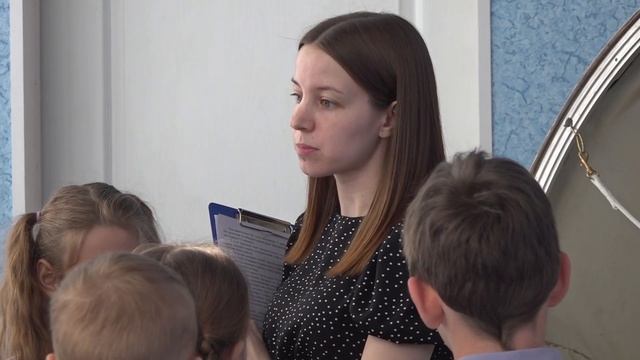 Экскурсии в школьный музей космонавтики. Выпуск "ТелеОрбиты" от 18.04.24 смотреть онлайн