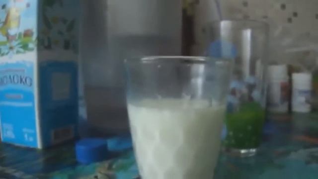 когда макаешь печеньку в молоко(vine) смотреть онлайн